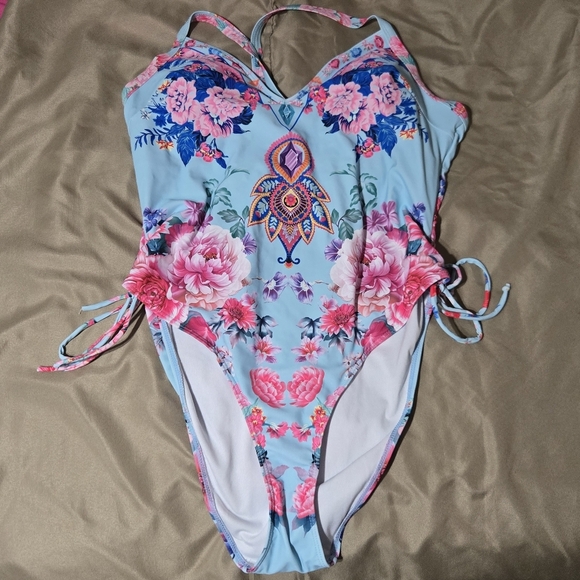 Floral One-Piece Plus Size Swimsuit - Picture 1 of 3